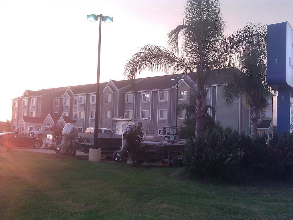 Three Rivers Inn & Suites 포트아더 외부 사진